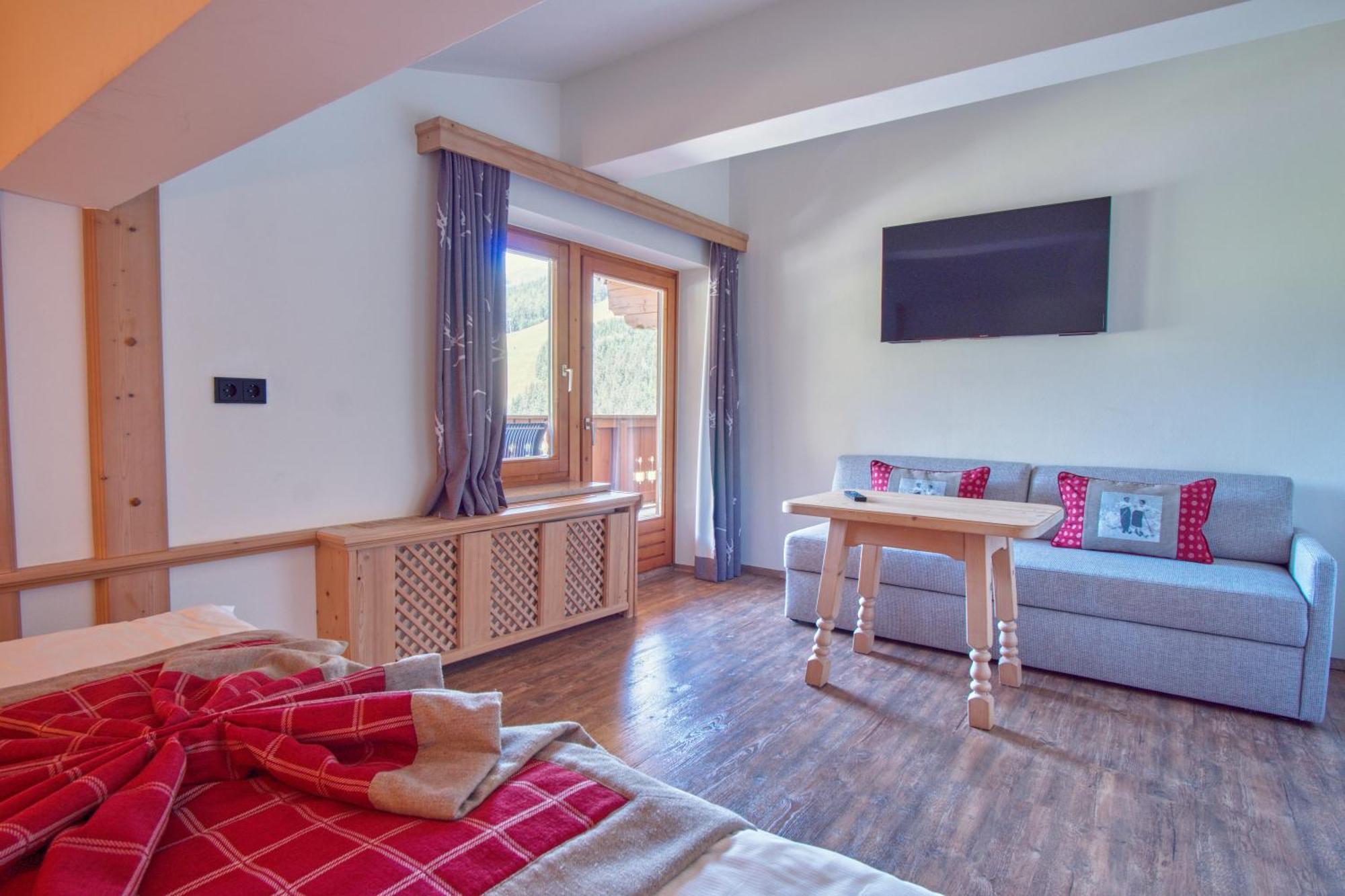Landhaus Saalbach - Joker Card Included In Summer Værelse billede